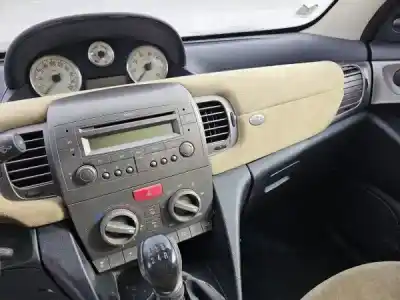 Veículo de Sucata lancia ypsilon (843_) 1.2 (843.axa1a) do ano 2004 alimentado 188 a4.000