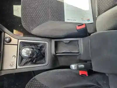 Véhicule à la ferraille opel vectra c caravan (2003->) 2.2 elegance [2.2 ltr. - 92 kw 16v dti cat (y 22 dtr / l50)] de l'année 2003 alimenté y 22 dtr