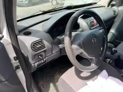 Veículo de Sucata opel combo tour 1.3 cdti 16v do ano 2008 alimentado z 13 dtj