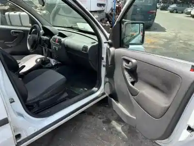 Veículo de Sucata opel combo tour 1.3 cdti 16v do ano 2008 alimentado z 13 dtj