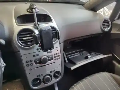 Hurda Aracı opel corsa d (s07) 1.3 cdti (l08 l68) yılın 2008 güçlü z 13 dtj