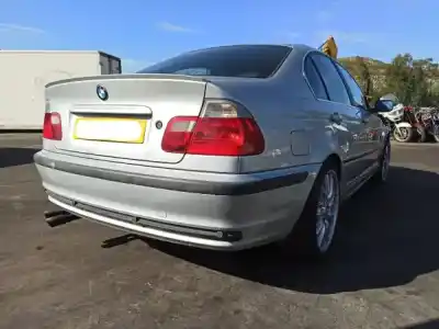 Scrapping Vehicle bmw 3 (e46) 320 i of the year 2001 powered m54 b22 (226s1)