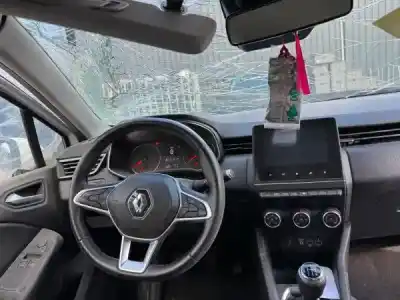 Scrapping Vehicle renault clio v (bf_) 1.0 tce 100 (b7mt) of the year 2020 powered h4d 450