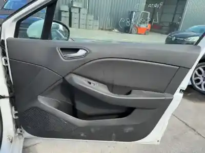 Scrapping Vehicle renault clio v (bf_) 1.0 tce 100 (b7mt) of the year 2020 powered h4d 450