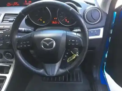 Veículo de Sucata mazda 3 (bl) gasóleo 2010 5p do ano 2010 alimentado 