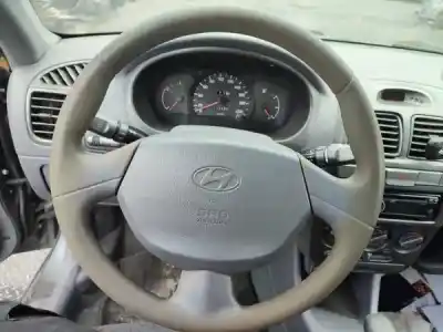 Veículo de Sucata hyundai accent (lc) 1.3 cat do ano 2000 alimentado g4ea