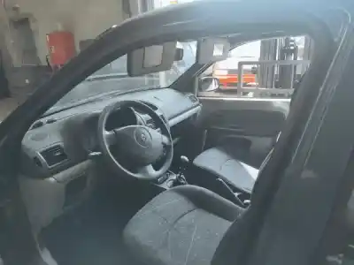 Vehicul casat renault clio ii (bb0/1/2_, cb0/1/2_) 1.2 16v (bb05. bb0w. bb11. bb27. bb2t. bb2u. bb2v. cb05.... gasolina 2002 5p al anului 2003 alimentat d4f 706|d4f 712|d4f 714|d4f 722|d4f 728