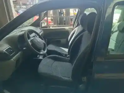 Vehicul casat renault clio ii (bb0/1/2_, cb0/1/2_) 1.2 16v (bb05. bb0w. bb11. bb27. bb2t. bb2u. bb2v. cb05.... gasolina 2002 5p al anului 2003 alimentat d4f 706|d4f 712|d4f 714|d4f 722|d4f 728