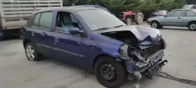 Scrapping Vehicle renault clio ii (bb0/1/2_, cb0/1/2_) 1.2 16v (bb05. bb0w. bb11. bb27. bb2t. bb2u. bb2v. cb05.... gasolina 2002 5p of the year 2002 powered 
