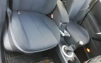 Veicolo di demolizione renault megane ii sedán (lm0/1_) 1.5 dci (lm0f lm0t lm2b) dell'anno 2003 alimentato k9k 722 Veicolo di demolizione renault megane ii sedán (lm0/1_) 1.5 dci (lm0f lm0t lm2b) dell'anno 2003 alimentato k9k 722