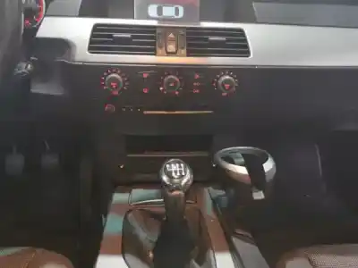 Veicolo di demolizione bmw 5 (e60) 520 i dell'anno 2003 alimentato m54 b22 (226s1)