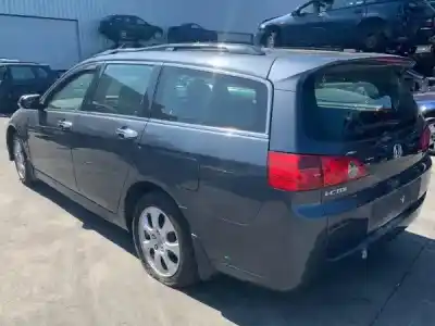 Sloopvoertuig honda accord tourer (cn/cm) 2.2 ctdi van het jaar 2005 aangedreven n22a1