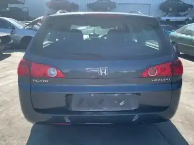 Sloopvoertuig honda accord tourer (cn/cm) 2.2 ctdi van het jaar 2005 aangedreven n22a1