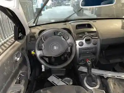 Scrapping Vehicle renault megane ii sedán (lm0/1_) 1.5 dci (lm0f lm0t lm2b) of the year 2004 powered  Scrapping Vehicle renault megane ii sedán (lm0/1_) 1.5 dci (lm0f lm0t lm2b) of the year 2004 powered