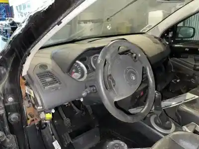 Scrapping Vehicle renault megane ii sedán (lm0/1_) 1.5 dci (lm0f lm0t lm2b) of the year 2004 powered  Scrapping Vehicle renault megane ii sedán (lm0/1_) 1.5 dci (lm0f lm0t lm2b) of the year 2004 powered