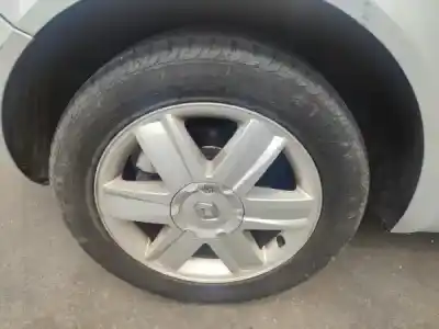 Veicolo di demolizione renault megane ii break (km0/1_) 1.5 dci (km02. km13) gasóleo 2004 5p dell'anno 2004 alimentato k9k 722