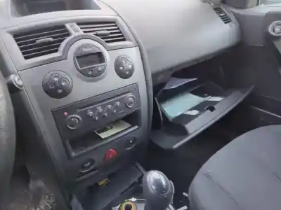 Здавання транспортного засобу renault megane ii break (km0/1_) 1.5 dci (km02. km13) gasóleo 2004 5p року 2003 потужний k9k 722