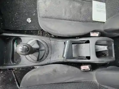 Sloopvoertuig renault megane ii break (km0/1_) 1.5 dci (km02. km13) gasóleo 2004 5p van het jaar 2008 aangedreven k9k 722