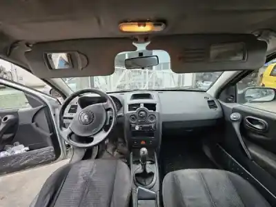 Sloopvoertuig renault megane ii break (km0/1_) 1.5 dci (km02. km13) gasóleo 2004 5p van het jaar 2008 aangedreven k9k 722