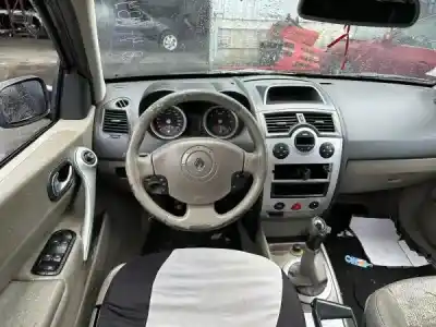 Veicolo di demolizione renault megane ii break (km0/1_) 1.5 dci (km02. km13) gasóleo 2004 5p dell'anno 2003 alimentato k9k 722