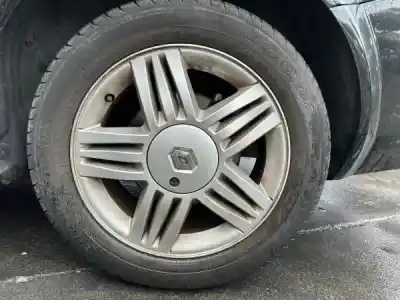 Veicolo di demolizione renault megane ii break (km0/1_) 1.5 dci (km02. km13) gasóleo 2004 5p dell'anno 2003 alimentato k9k 722