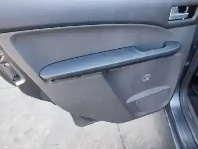 Véhicule à la ferraille ford focus c-max (dm2) 1.6 de l'année 2005 alimenté  Véhicule à la ferraille ford focus c-max (dm2) 1.6 de l'année 2005 alimenté