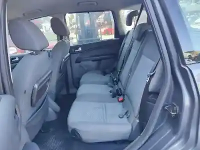 Véhicule à la ferraille ford focus c-max (dm2) 1.6 de l'année 2005 alimenté  Véhicule à la ferraille ford focus c-max (dm2) 1.6 de l'année 2005 alimenté