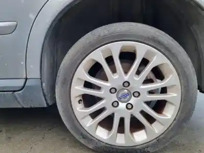 Sloopvoertuig volvo s40 ii (ms) 2.4 gasolina 2004 4p van het jaar 2004 aangedreven b 5244 s4