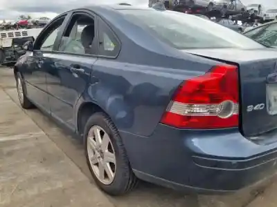 Veículo de Sucata volvo s40 ii (ms) 2.4 gasolina 2004 4p do ano 2005 alimentado b 5244 s5