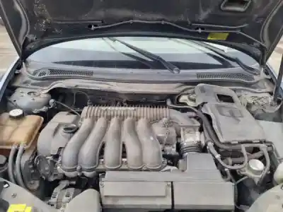 Veículo de Sucata volvo s40 ii (ms) 2.4 gasolina 2004 4p do ano 2005 alimentado b 5244 s5