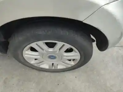 Veículo de Sucata fiat idea (350_) 1.3 d multijet do ano 2004 alimentado 188 a9.000