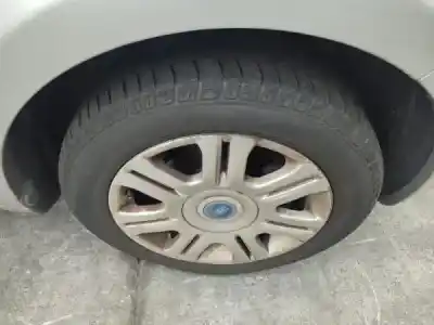 Veículo de Sucata fiat idea (350_) 1.3 d multijet do ano 2004 alimentado 188 a9.000