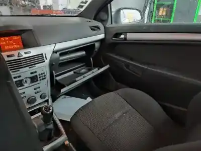 Veículo de Sucata opel astra h gtc (a04) 1.4 (l08) do ano 2007 alimentado z 14 xep Veículo de Sucata opel astra h gtc (a04) 1.4 (l08) do ano 2007 alimentado z 14 xep