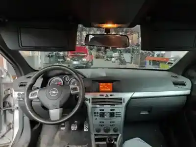 Veículo de Sucata opel astra h gtc (a04) 1.4 (l08) do ano 2007 alimentado z 14 xep Veículo de Sucata opel astra h gtc (a04) 1.4 (l08) do ano 2007 alimentado z 14 xep