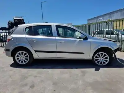 Véhicule à la ferraille opel astra h classic hatchback (a04) 1.4 (l48) de l'année 2004 alimenté z 14 xep Véhicule à la ferraille opel astra h classic hatchback (a04) 1.4 (l48) de l'année 2004 alimenté z 14 xep