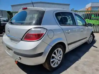 Véhicule à la ferraille opel astra h classic hatchback (a04) 1.4 (l48) de l'année 2004 alimenté z 14 xep Véhicule à la ferraille opel astra h classic hatchback (a04) 1.4 (l48) de l'année 2004 alimenté z 14 xep