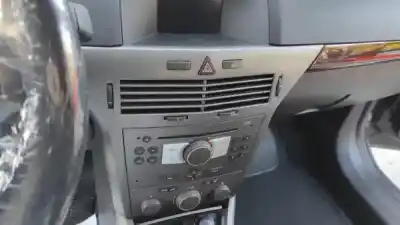 Vehicul casat opel astra h classic hatchback (a04) 1.7 cdti (l48) al anului 2005 alimentat z 17 dth