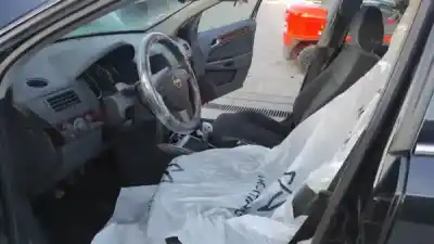 Vehicul casat opel astra h classic hatchback (a04) 1.7 cdti (l48) al anului 2005 alimentat z 17 dth