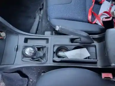 Veículo de Sucata mazda 3 (bk) 1.6 (bk14) do ano 2005 alimentado 0