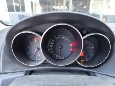 Veículo de Sucata mazda 3 (bk) 1.6 (bk14) do ano 2005 alimentado 0