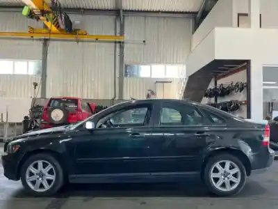 Veículo de Sucata volvo s40 ii (ms) 2.0 d gasóleo 5p do ano 2006 alimentado d 4204 t