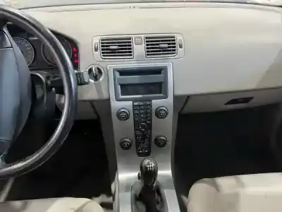 Veículo de Sucata volvo s40 ii (ms) 2.0 d gasóleo 5p do ano 2006 alimentado d 4204 t