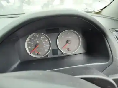 Veículo de Sucata volvo s40 ii (ms) 2.0 d gasóleo 5p do ano 2005 alimentado d 4204 t