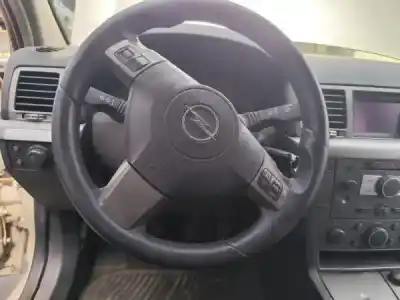 Scrapping Vehicle opel vectra c gts (z02) 1.9 cdti (f68) of the year 2005 powered z 19 dth