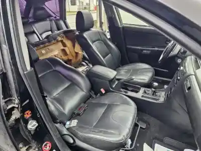 Veicolo di demolizione mazda 3 (bk) 1.3 (bk14) dell'anno 2004 alimentato 0