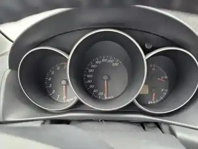 Veicolo di demolizione mazda 3 (bk) 1.3 (bk14) dell'anno 2004 alimentato 0