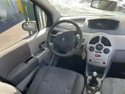 Véhicule à la ferraille renault modus / grand modus (f/jp0_) 1.2 (jp0c jp0k fp0c fp0k fp0p jp0p jp0t) de l'année 2004 alimenté d4f 740