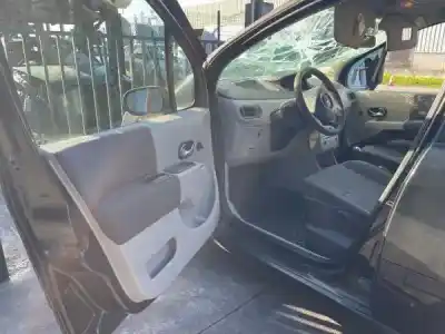 Véhicule à la ferraille renault modus / grand modus (f/jp0_) 1.2 (jp0c jp0k fp0c fp0k fp0p jp0p jp0t) de l'année 2004 alimenté d4f 740