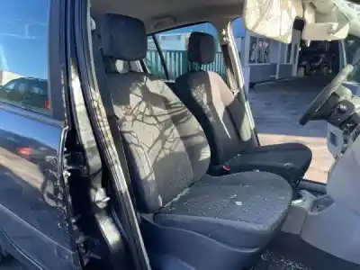 Véhicule à la ferraille renault modus / grand modus (f/jp0_) 1.2 (jp0c jp0k fp0c fp0k fp0p jp0p jp0t) de l'année 2004 alimenté d4f 740