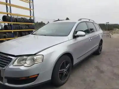Veicolo di demolizione volkswagen passat b6 variant (3c5) 2.0 tdi 4motion dell'anno 2006 alimentato bmp Veicolo di demolizione volkswagen passat b6 variant (3c5) 2.0 tdi 4motion dell'anno 2006 alimentato bmp